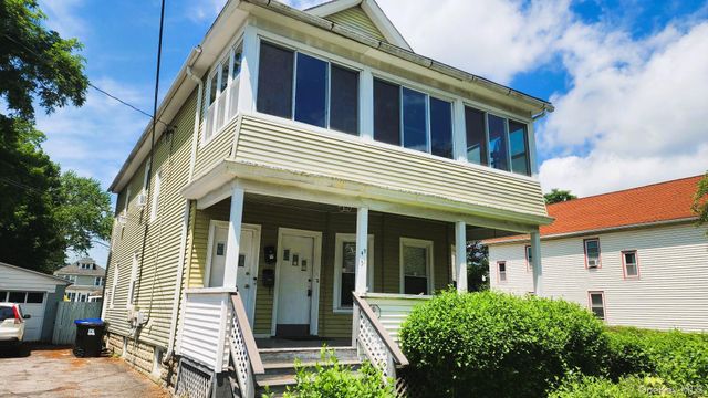 51 Lincoln Avenue, Poughkeepsie, NY 12601