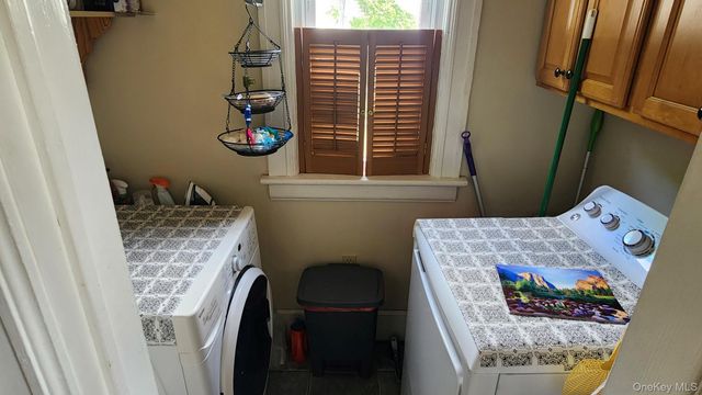 51 Lincoln Avenue, Poughkeepsie, NY 12601
