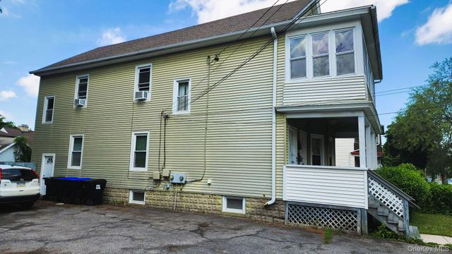 51 Lincoln Avenue, Poughkeepsie, NY 12601