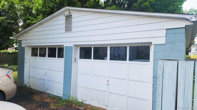 51 Lincoln Avenue, Poughkeepsie, NY 12601