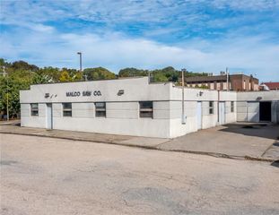 22 Field Street, Cranston, RI 02920