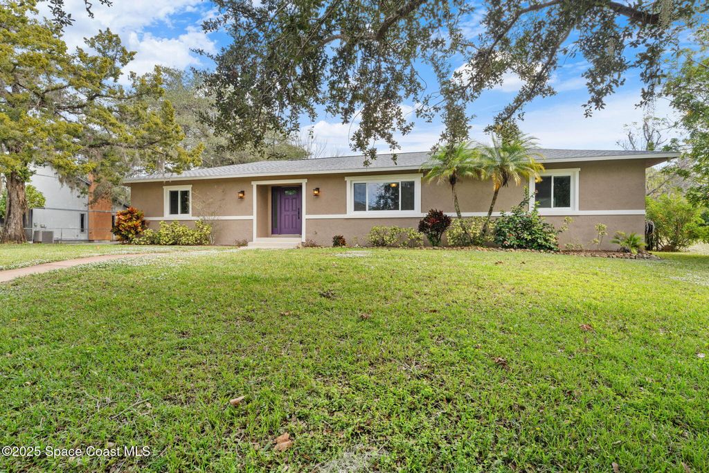 5989 Barna Avenue, Titusville, FL 32780