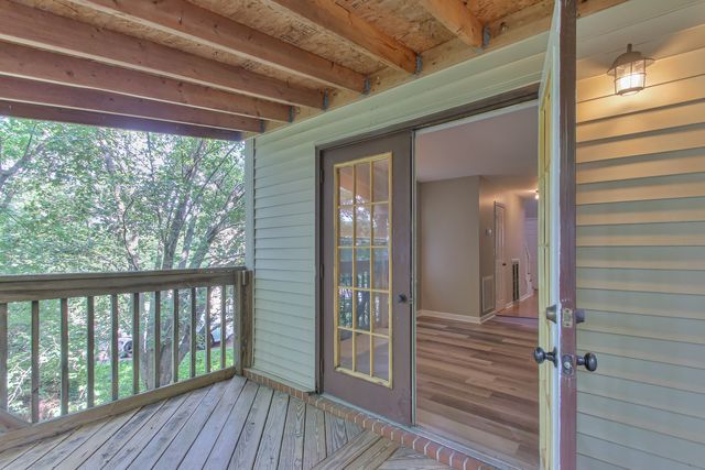 2344 Tally Green Ct, Nashville, TN 37214