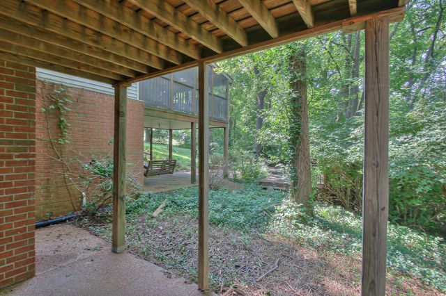 2344 Tally Green Ct, Nashville, TN 37214