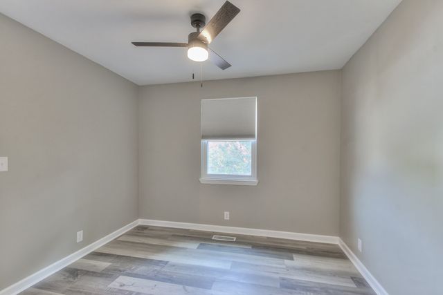 2344 Tally Green Ct, Nashville, TN 37214
