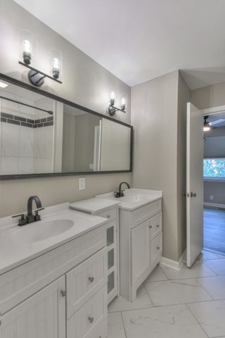 2344 Tally Green Ct, Nashville, TN 37214
