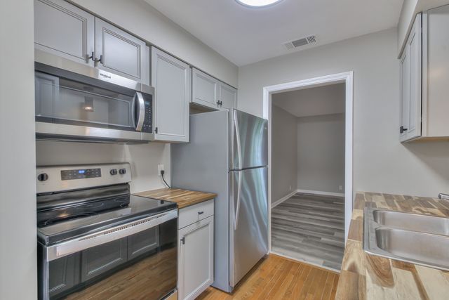 2344 Tally Green Ct, Nashville, TN 37214