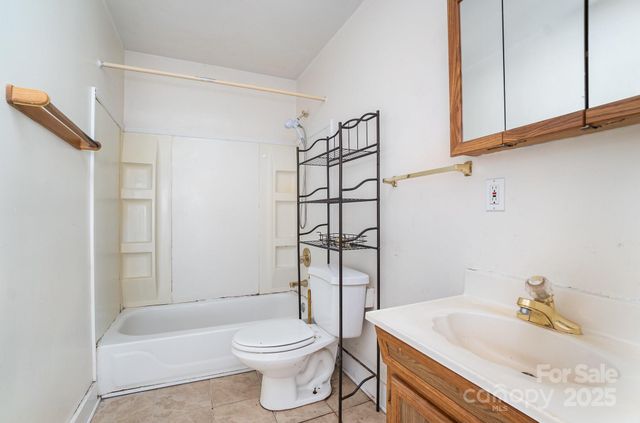 2819 Denview Lane, Charlotte, NC 28208