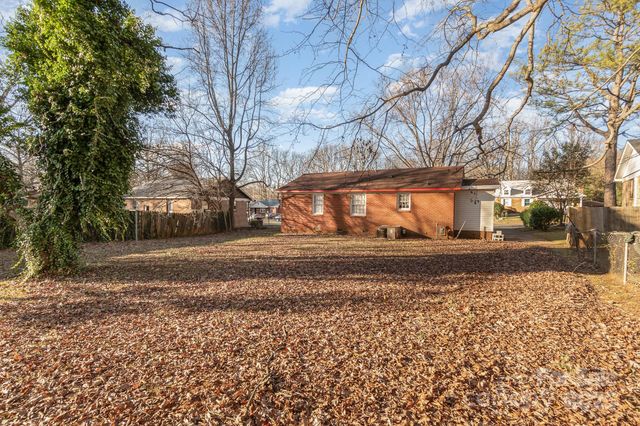 2819 Denview Lane, Charlotte, NC 28208