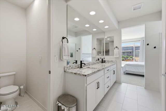 2435 E Saint Catherine Avenue, Phoenix, AZ 85042