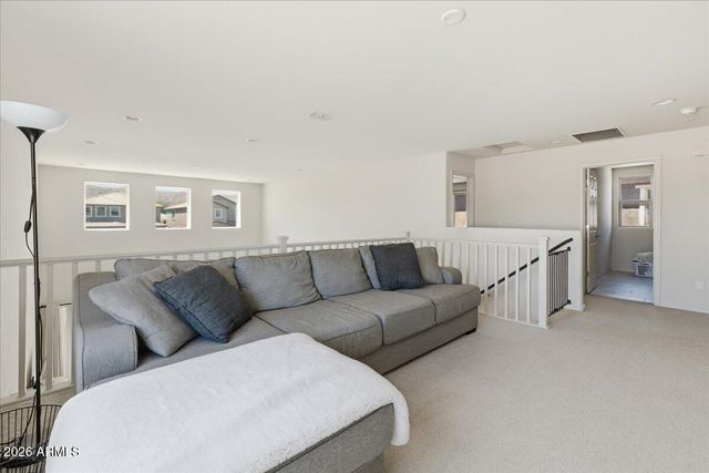 2435 E Saint Catherine Avenue, Phoenix, AZ 85042