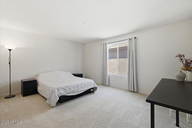 2435 E Saint Catherine Avenue, Phoenix, AZ 85042