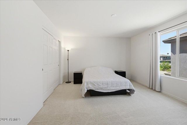 2435 E Saint Catherine Avenue, Phoenix, AZ 85042