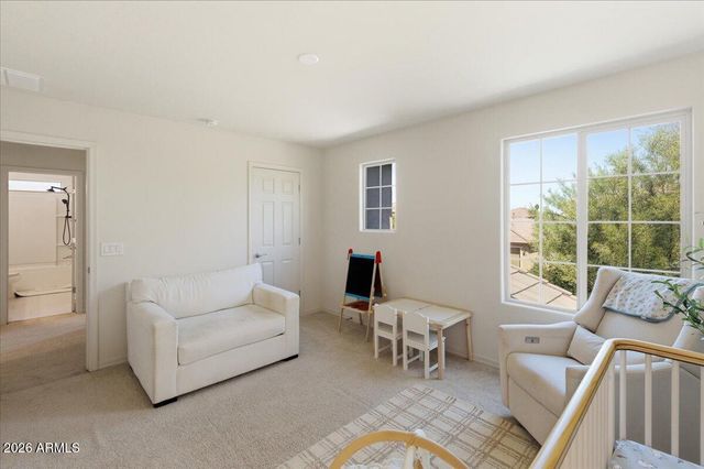 2435 E Saint Catherine Avenue, Phoenix, AZ 85042