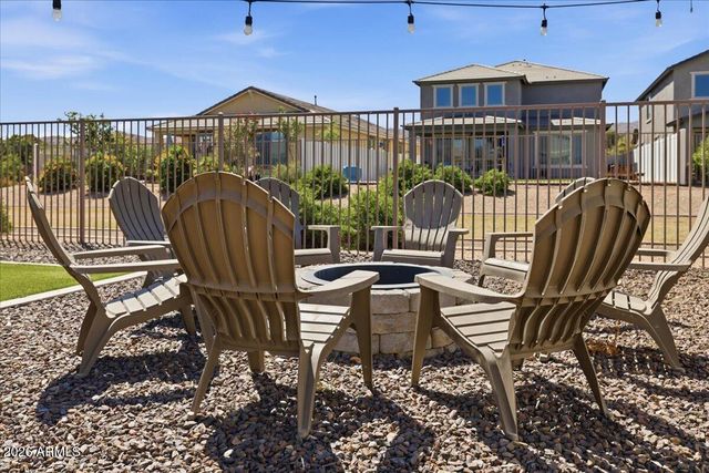 2435 E Saint Catherine Avenue, Phoenix, AZ 85042