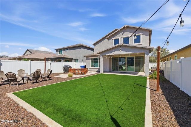 2435 E Saint Catherine Avenue, Phoenix, AZ 85042