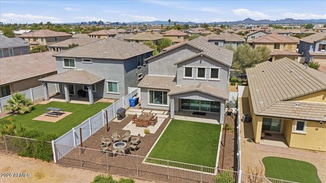 2435 E Saint Catherine Avenue, Phoenix, AZ 85042