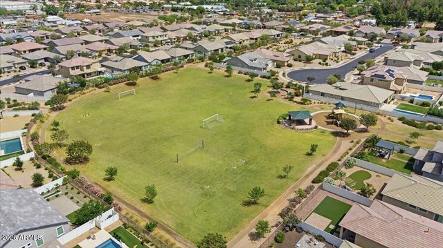 2435 E Saint Catherine Avenue, Phoenix, AZ 85042