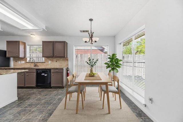 16423 Maple Downs Lane, Sugar Land, TX 77498