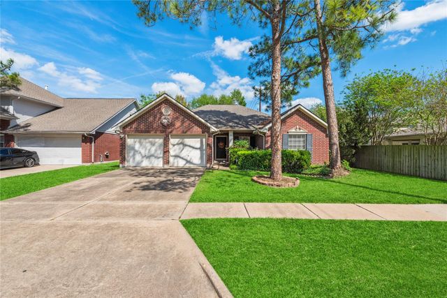 16423 Maple Downs Lane, Sugar Land, TX 77498