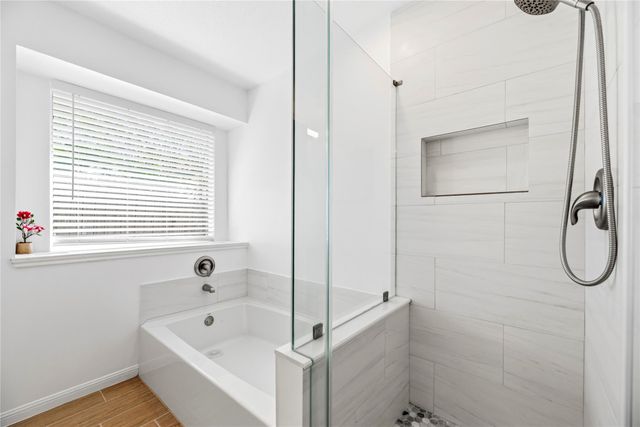 16423 Maple Downs Lane, Sugar Land, TX 77498