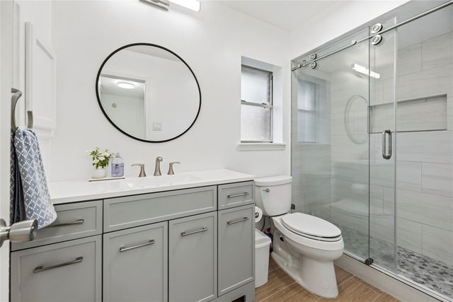 16423 Maple Downs Lane, Sugar Land, TX 77498