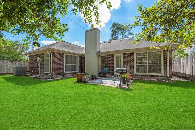 16423 Maple Downs Lane, Sugar Land, TX 77498