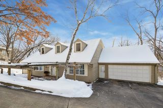 18213 Hermitage Way, Minnetonka, MN 55345