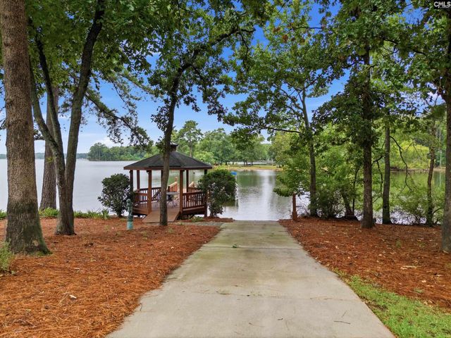 73 Melrose Place, Prosperity, SC 29217