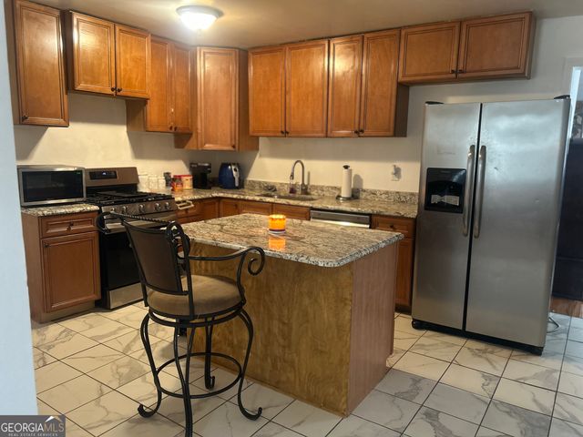 1406 Canterbury Road, Griffin, GA 30223