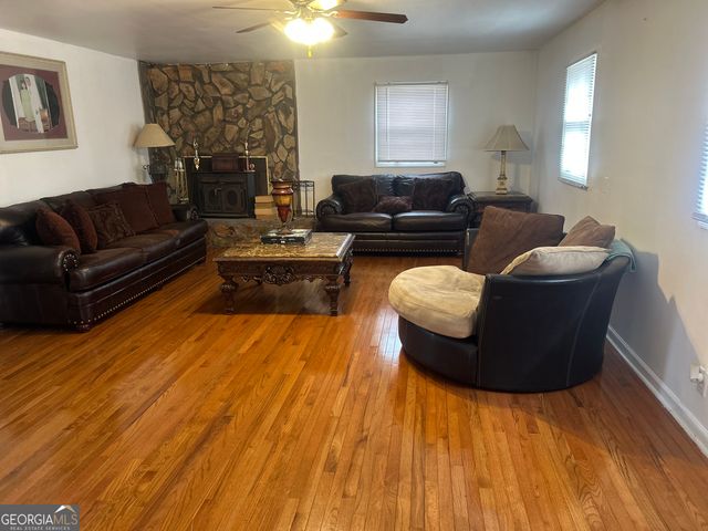 1406 Canterbury Road, Griffin, GA 30223