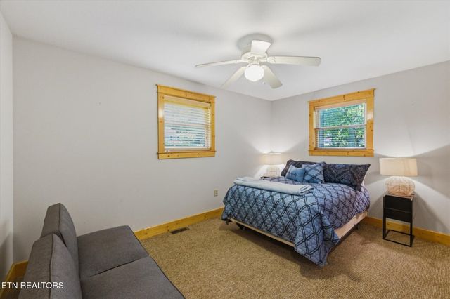 477 Perimeter Rd, Benton, TN 37307