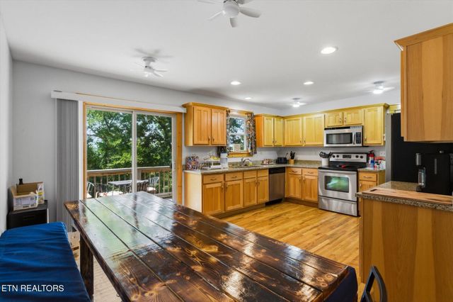 477 Perimeter Rd, Benton, TN 37307