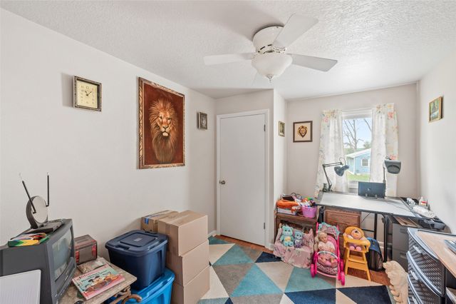 4989 SE 72nd Avenue, Carlisle, IA 50047