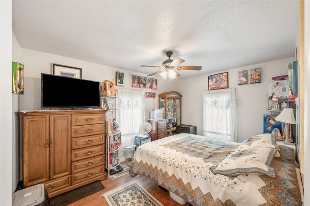 4989 SE 72nd Avenue, Carlisle, IA 50047