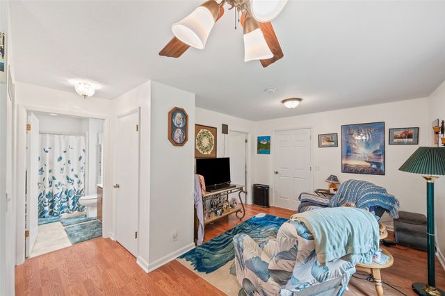 4989 SE 72nd Avenue, Carlisle, IA 50047