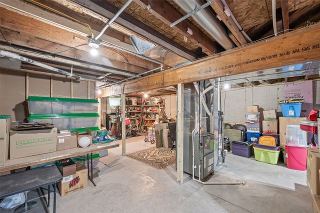4989 SE 72nd Avenue, Carlisle, IA 50047
