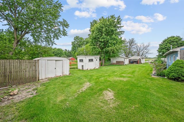 4989 SE 72nd Avenue, Carlisle, IA 50047