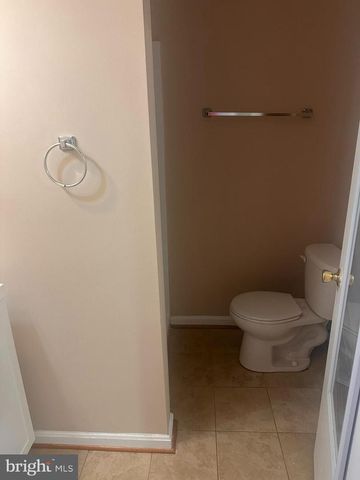 5936 SPRUCE RUN CT, Centreville, VA 20121