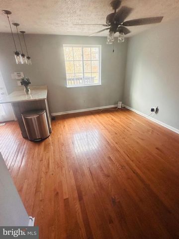 5936 SPRUCE RUN CT, Centreville, VA 20121