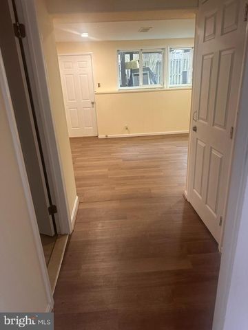 5936 SPRUCE RUN CT, Centreville, VA 20121