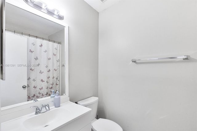 2836 W River Run Cir W, Miramar, FL 33025