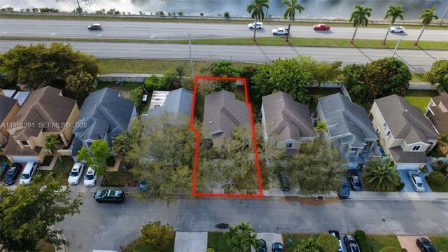 2836 W River Run Cir W, Miramar, FL 33025