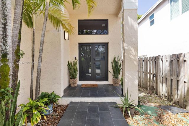 2836 W River Run Cir W, Miramar, FL 33025