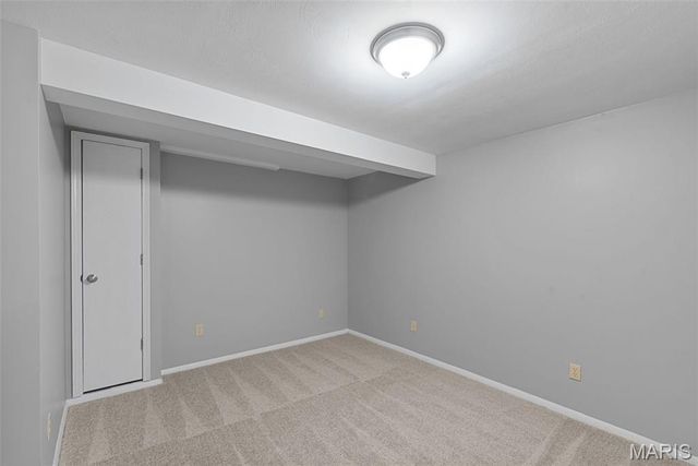 3879 Hirondelle Lane, Florissant, MO 63034