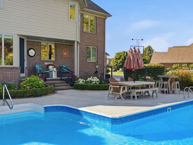 69968 Sunset Lane, Bruce, MI 48065