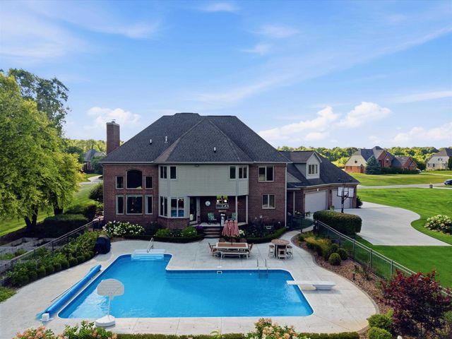 69968 Sunset Lane, Bruce, MI 48065