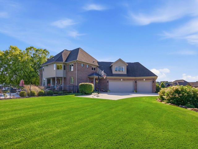 69968 Sunset Lane, Bruce, MI 48065