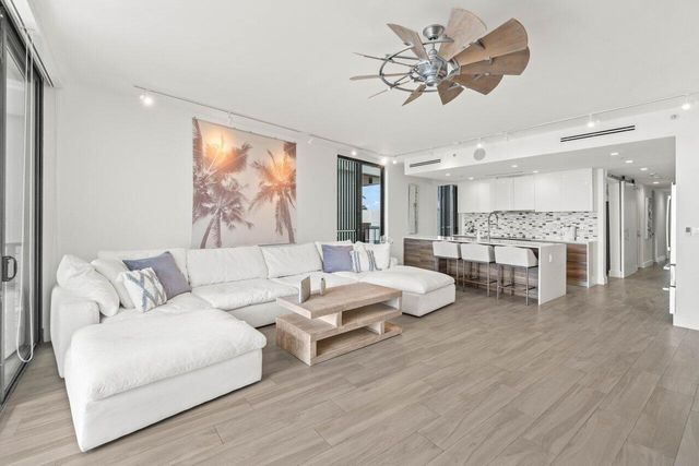 106 Inlet Way 304, Palm Beach Shores, FL 33404