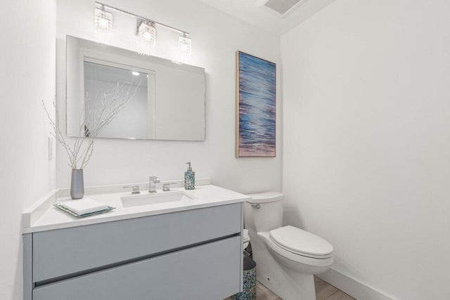 106 Inlet Way 304, Palm Beach Shores, FL 33404
